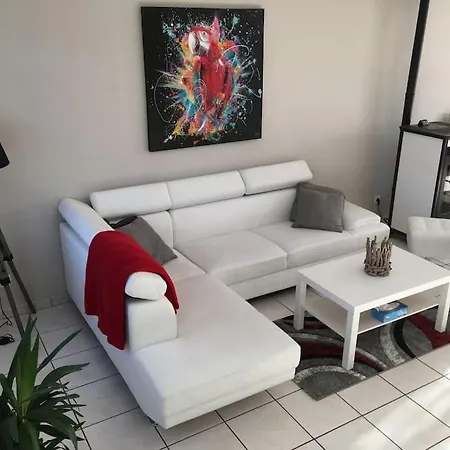 Les Azalees 8 Personnes 10mn De Compiegne Le Meux