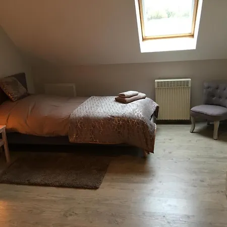 Les Azalees 8 Personnes 10mn De Compiegne Le Meux